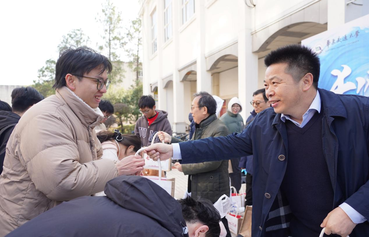 长风破浪终上岸 KY开元集团官网入口暖心慰问考研学子