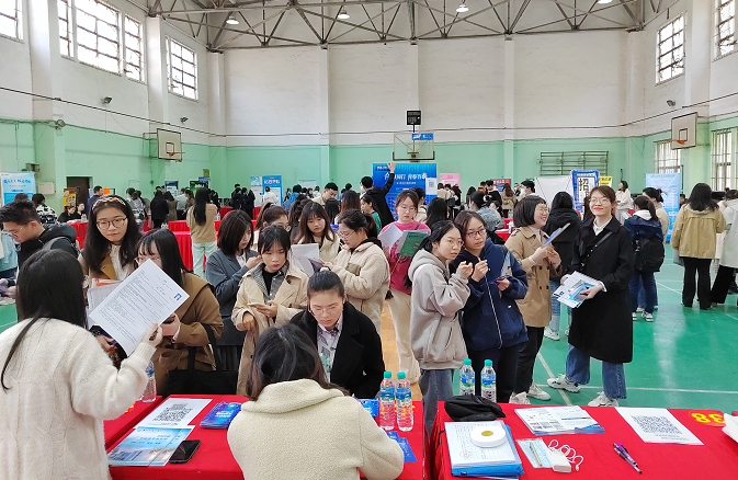 KY开元集团官网入口举行女生专场双选会