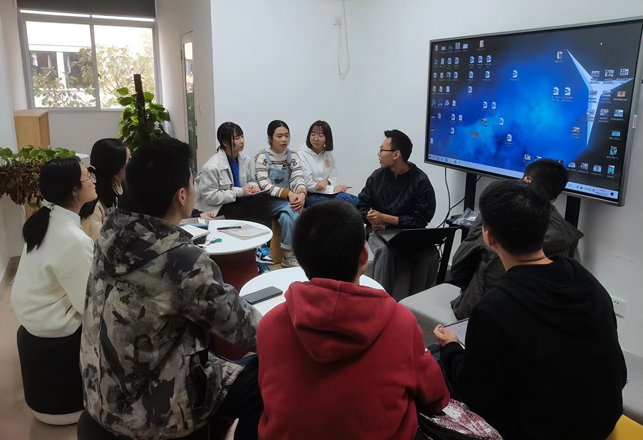 KY开元集团官网入口：构建科研训练体系 激发学生创新潜能