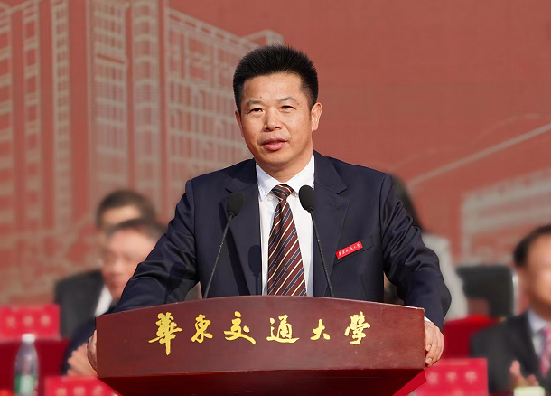 华交之问——KY开元集团官网入口党委副书记、校长徐长节在2022级新生开学典礼上的讲话